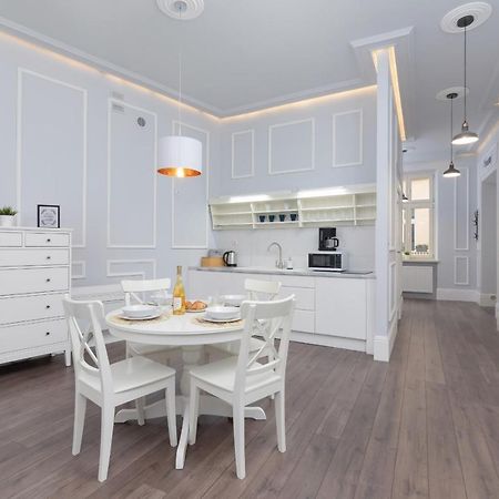Perla Starego Miasta Kamienica Czapskich By Noclegi Renters كراكوفيا المظهر الخارجي الصورة